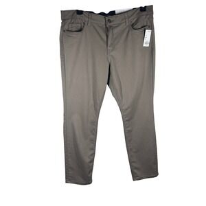 Liz Claiborne‎ Sara Slim Leg Mid Rise Pants Women Size 16P Tan NEW